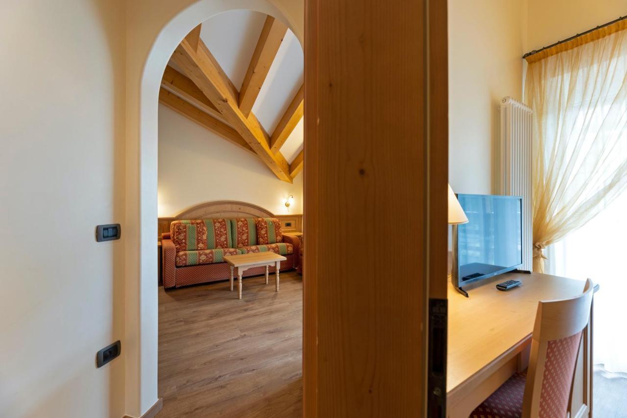 Lido Green&Slow Life Hotel Molveno Exterior foto