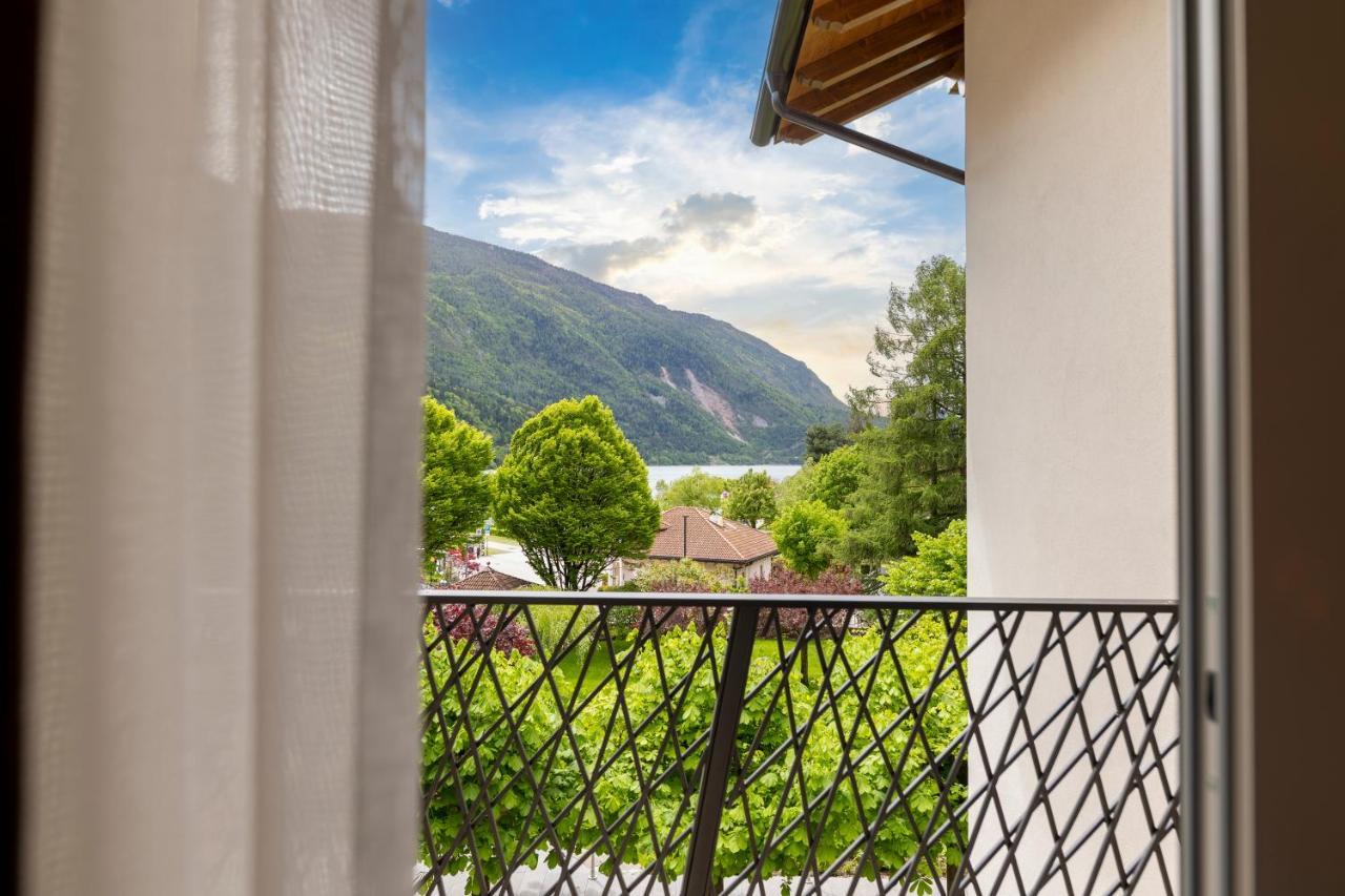 Lido Green&Slow Life Hotel Molveno Exterior foto