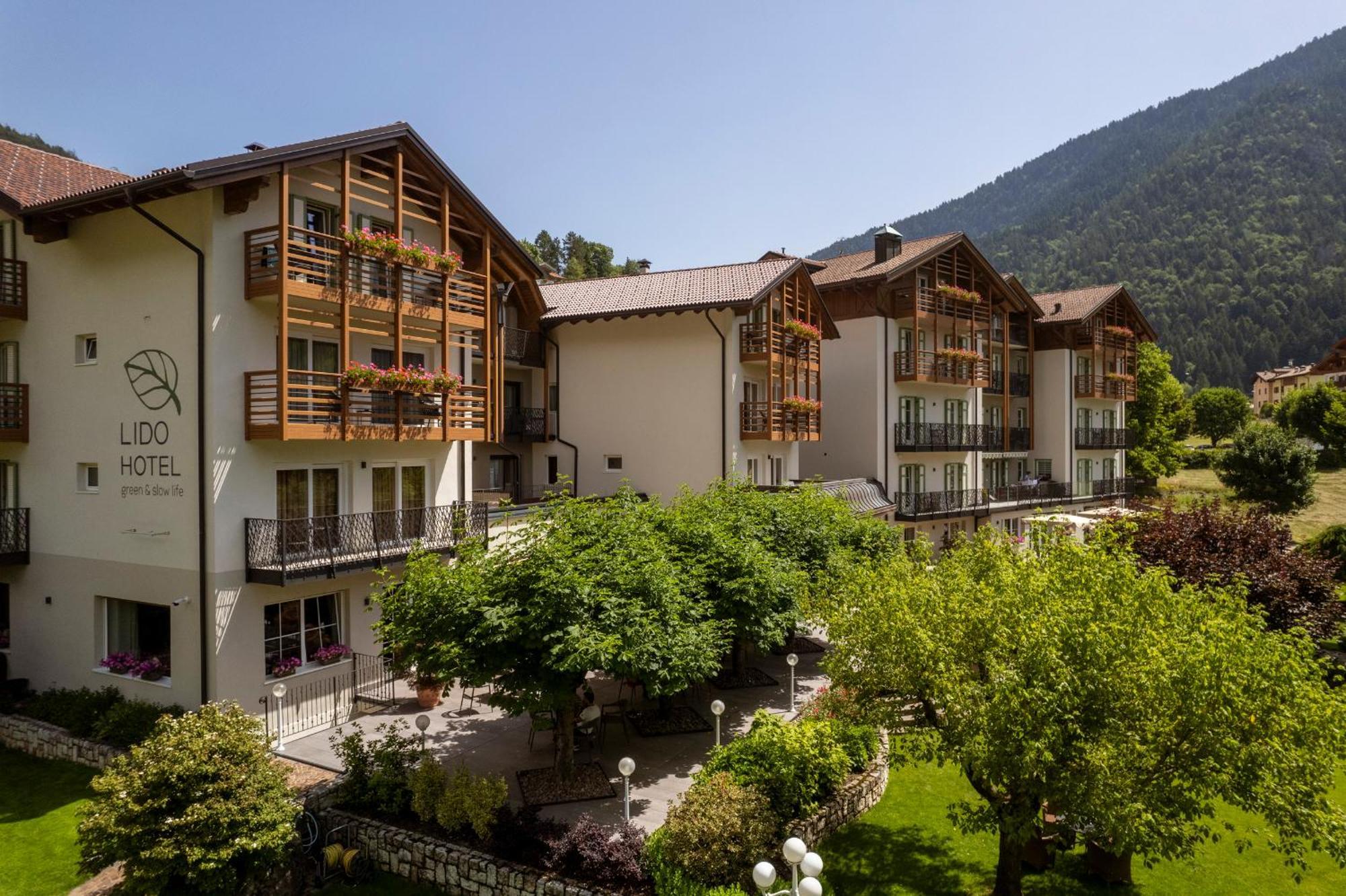 Lido Green&Slow Life Hotel Molveno Exterior foto