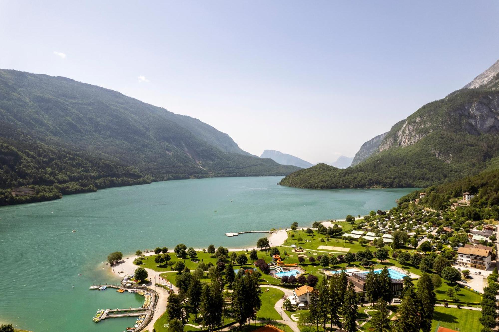 Lido Green&Slow Life Hotel Molveno Exterior foto